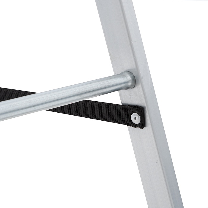 Стремянка алюминиевая 4 ступени, выс.верхн. площ.0,81м NV1110 арт.1110104 "Новая высота" *1