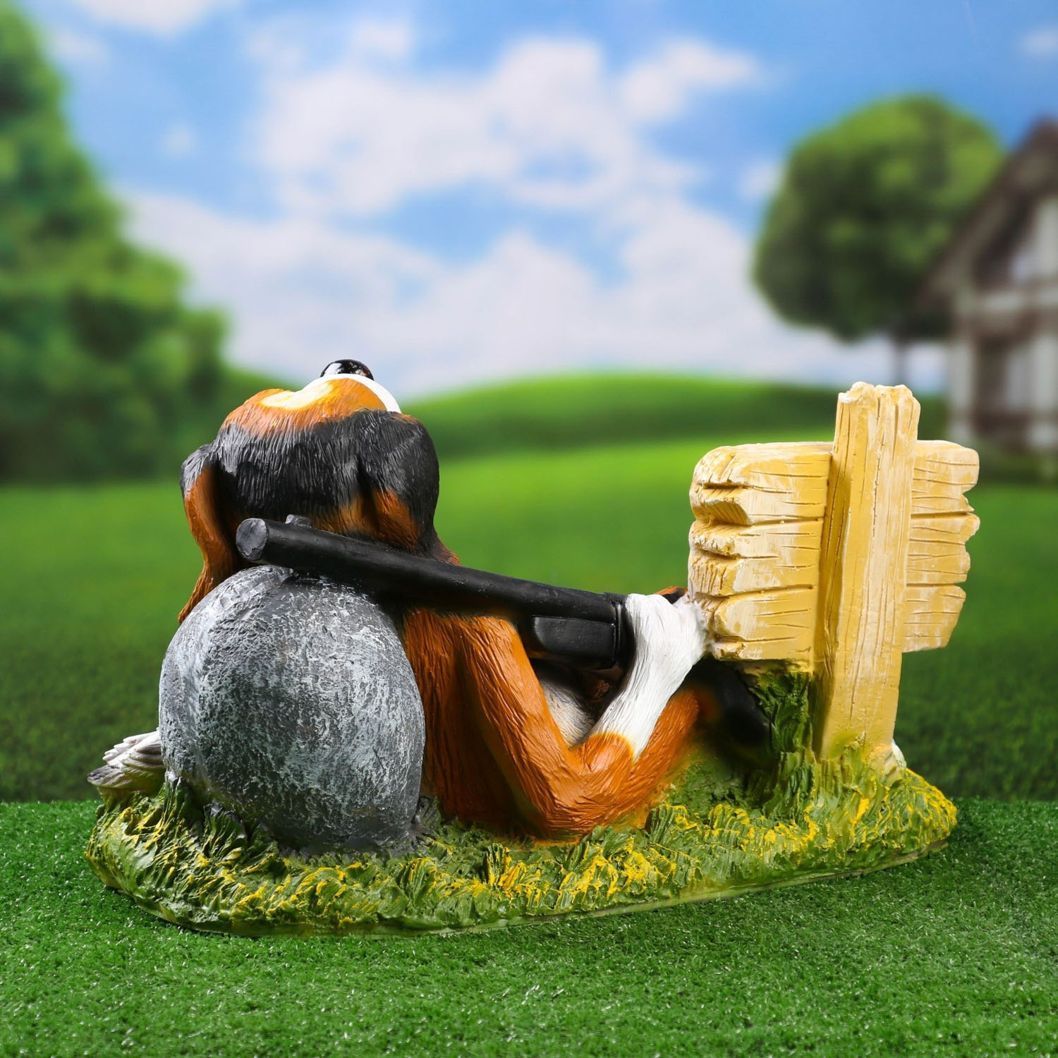 Садовая фигура "Собака Барри лежачая - Только для друзей", 47х22х26 см   9508733