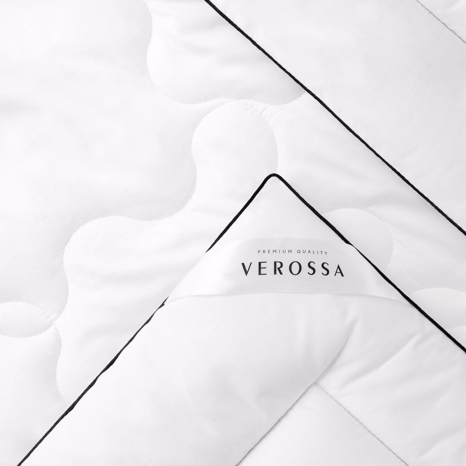 Одеяло Шелк 200*220см облегченное , чехол хлопок, сумка Verossa *1/16