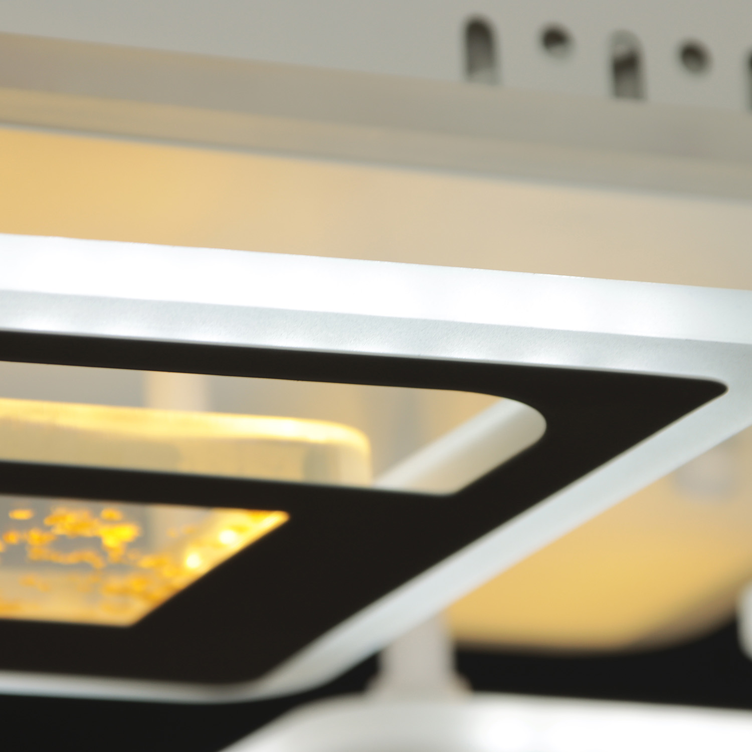 Люстра YH832/4 LED 3000K-6500K+RGB (d-640; h-100) пульт VERNER LIGHTING *1