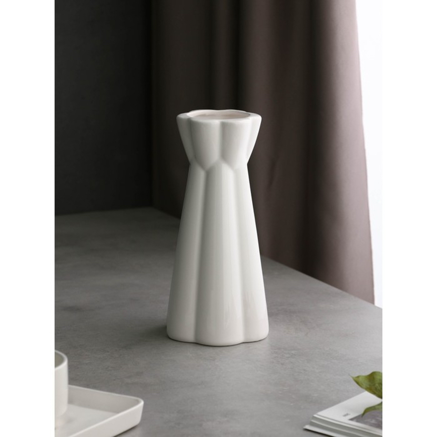 Ваза настольная «Кубок», h=24 см, цвет белый, керамика, 1 сорт, Иран