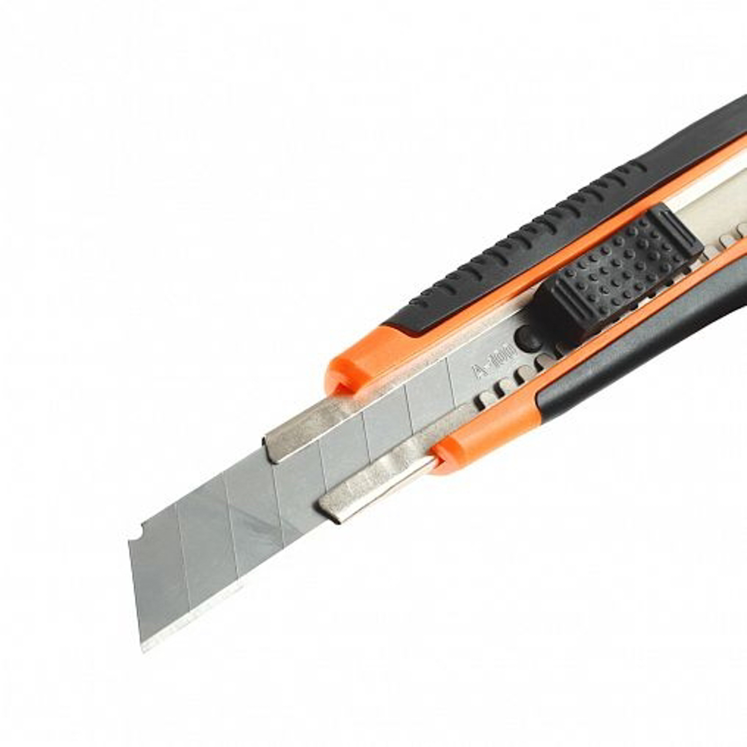 Нож строительный 18мм корпус двухкомпонентный направл.металл автофиксация СКА-182 PATRIOT *1