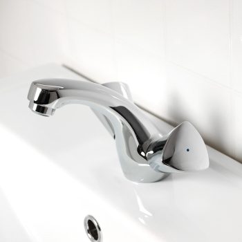 Смеситель для умывальника IDDIS Bounce BOUSB00i01, короткий излив, двухвентильный